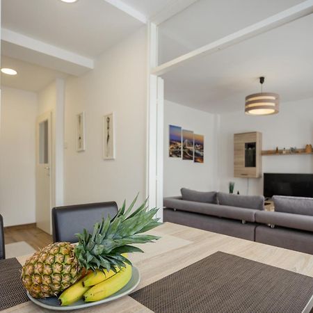 Apartment Sara Belgrad Exterior foto
