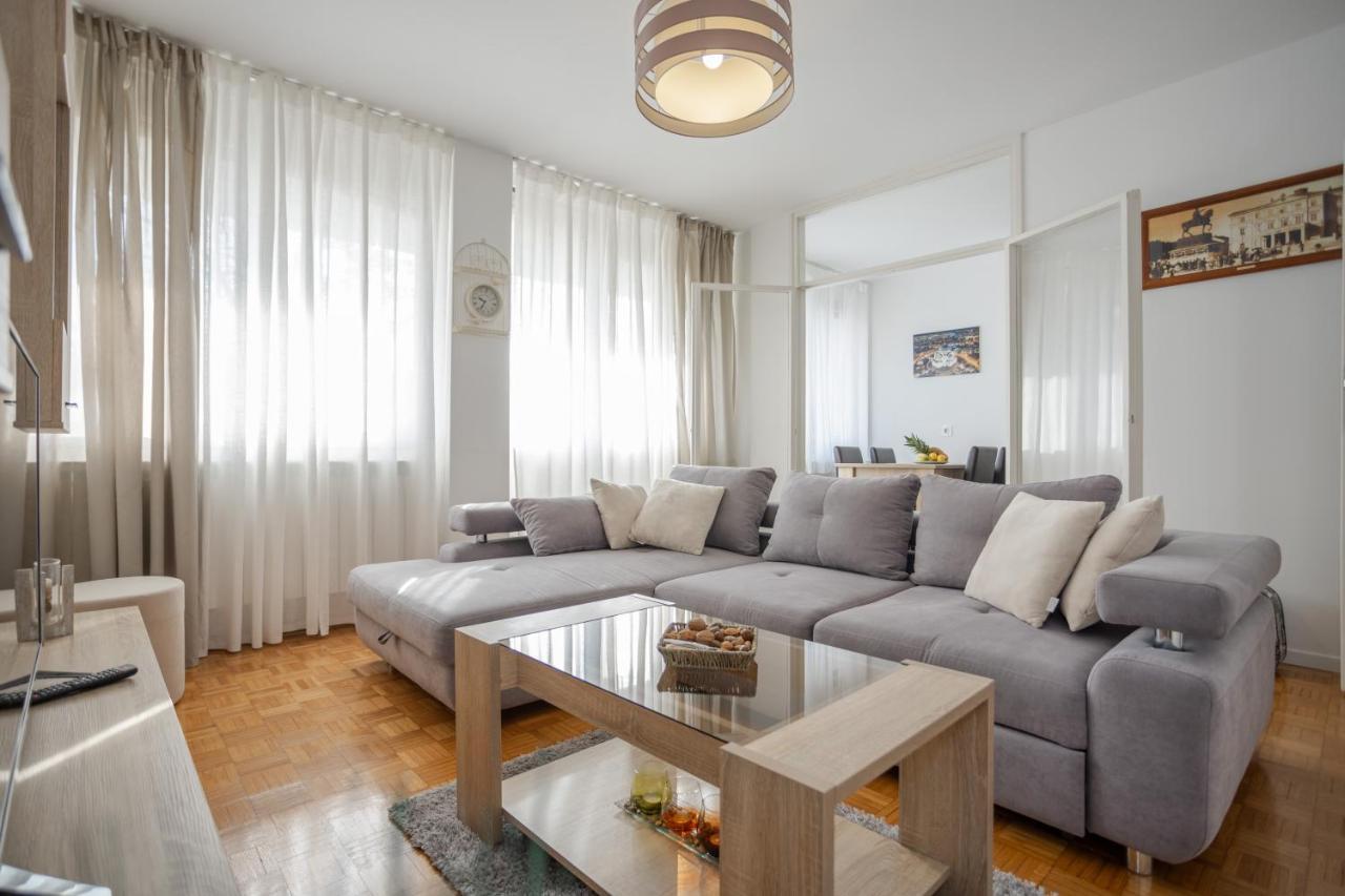 Apartment Sara Belgrad Exterior foto